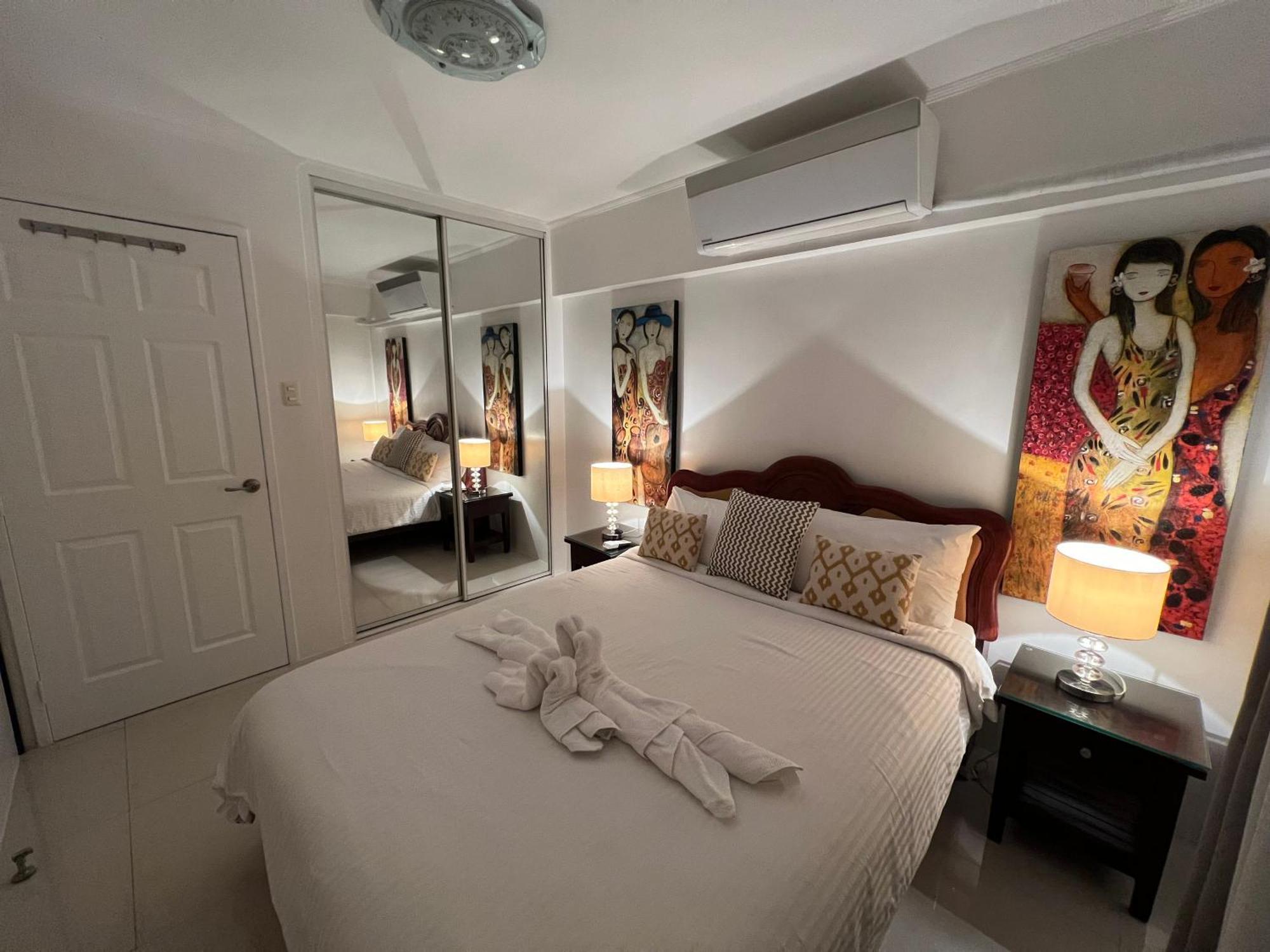 Stunning 2Br Apt, 65 Sq M Netflix At Rosewood Pointe Residences Near Bgc Manila Exterior photo